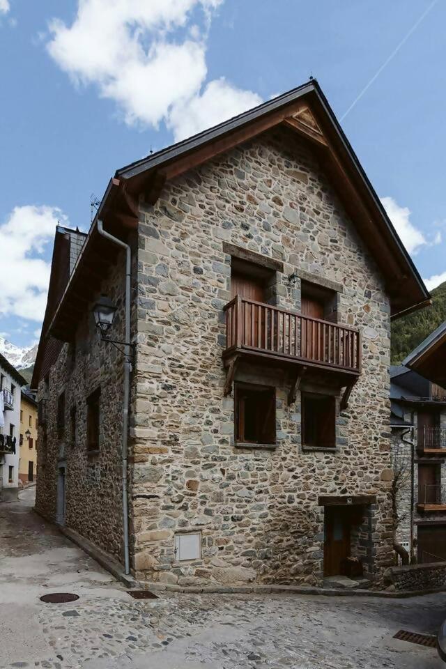 Cantal Sallent De Gallego Sencillo Y Acogedor Dış mekan fotoğraf